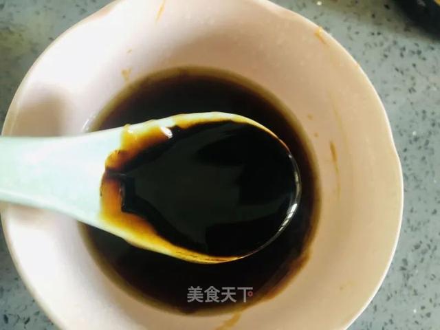 照烧鸡腿：做法很简单，肉嫩多汁超好吃