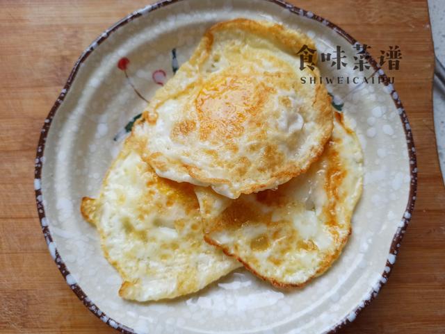 萝卜汤好喝有秘诀，汤里加点它，成本不过3块钱，出锅味道特鲜美