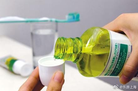 漱口水|你适合用哪种漱口水？口腔科医生的推荐来了