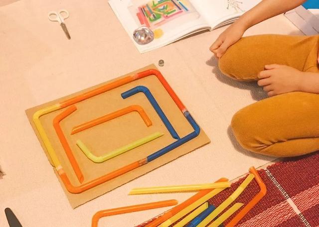 你的育儿经▲简单又美腻的宅家小手工，第一个就把女儿迷住了