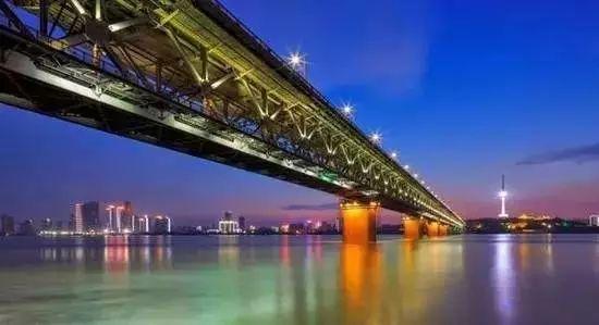 「文字上的青年」为什么孩子要去大城市读大学？最好的答案在这里！