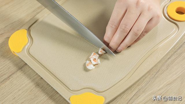 「你的育儿经」为什么现在的孩子小时候不要吃盐,用这些理由去说服老人