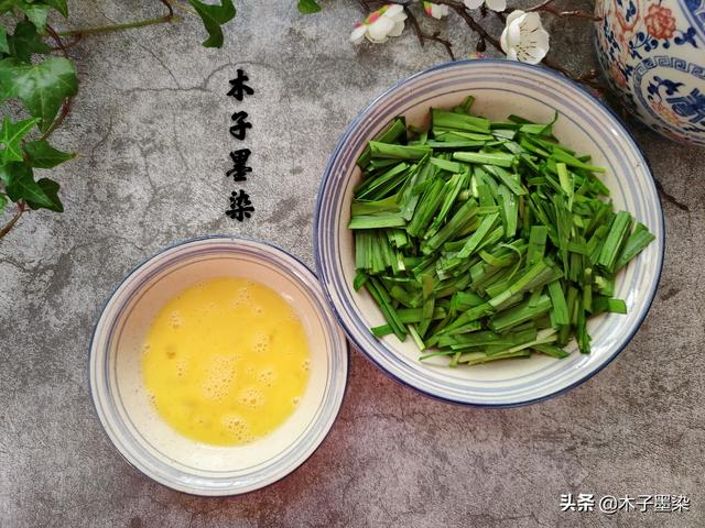 韭菜炒鸡蛋，加1勺它，鲜味倍增，家人说：有海鲜的味道