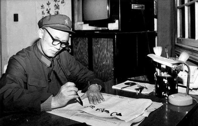 《亮剑》李云龙原型，靠山屯战役一战成名，青树坪战役折戟|9号放映厅