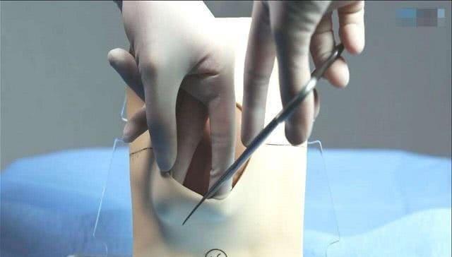 「超级宝妈」“剖腹产就算再差，我也坚持”，看完顺产3D过程，才明白为母则刚