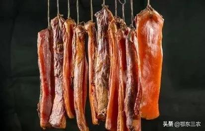 农村冬天腌腊肉，放多少盐？记住比例，不发霉不变质，又香又入味
