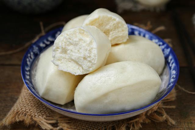 馒头|想吃馒头自己蒸，掌握小技巧，光滑细腻又暄乎，一出锅孩子就吃仨