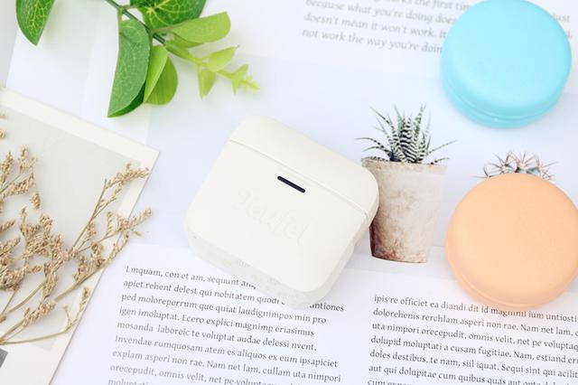 把操作做到小学生都能上手即用，德国版AirPods半个月体验