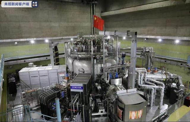 「新华网客户端」中国“人造太阳”首次实现1亿摄氏度运行近10秒