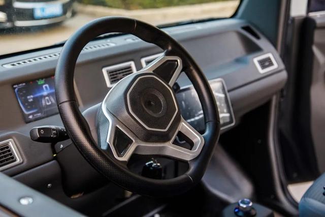 江阴：新能源汽车产业开上“快车道”