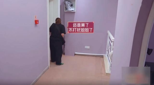 文汇网|《乘风破浪的姐姐》女星难伺候？不仅晓明“卑微”，员工也不敢叫她们起床