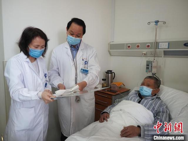 治疗|“去化疗”治疗晚期非小细胞肺癌 中国专家破解治疗困境