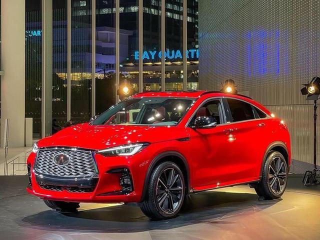 英菲尼迪“QX50轿跑版”到店实拍，搭2.0T+四驱，动力超宝马X4