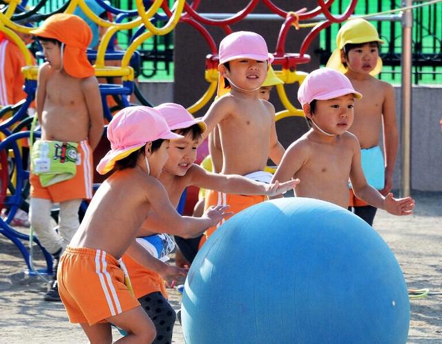 你的育儿经：日本上幼儿园免费啦！小学午餐低至10元