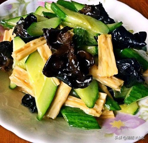 推荐家人都爱吃的家常肉菜，香喷喷的很入味，吃起来很过瘾很下饭