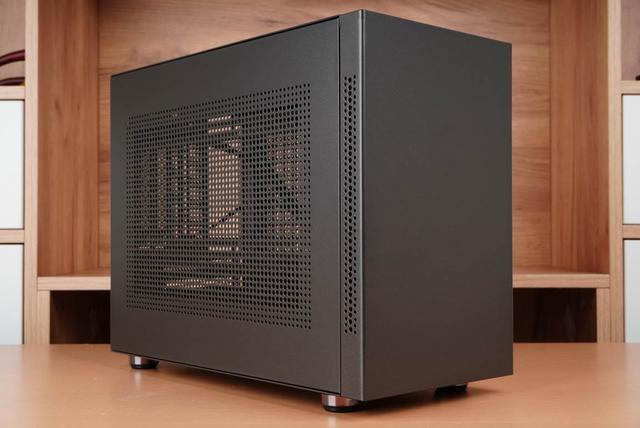 好久没有遇到令人心情澎湃的机箱了，先马趣造双平台搭建（上篇）