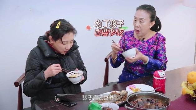 【超级宝妈】世上有种奇怪的生物叫“孕妈”，不仅变的“很馋”，口味还还很怪
