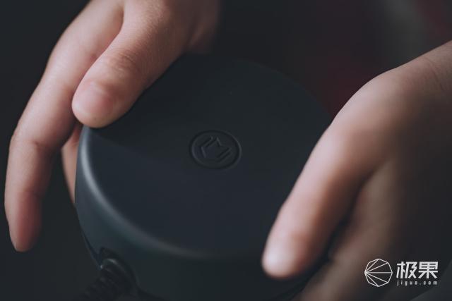 傻丫头的小幸福|护眼灯玩跨界？能扫描、能视频还能矫正坐姿，宝贝的成长就靠它了