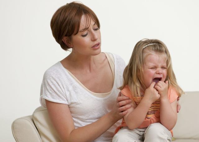 父母太能干影响孩子成长，懂得对孩子"示弱"，有利于孩子成长