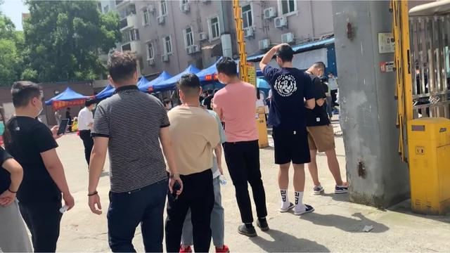 『旅行百事通』自驾游记~大武汉的全民《核酸检测》我也参加