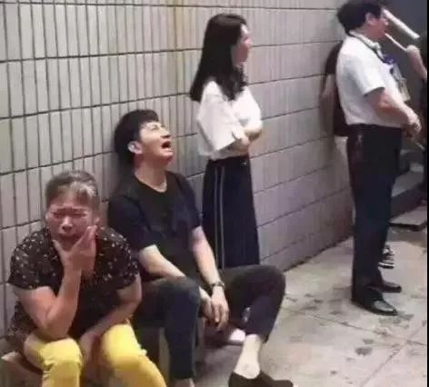 『暖先生格调』邓超孙俪捐款30万后，被上万网友谩骂：孩子，永远不要因为几颗“老鼠屎”，放弃善良
