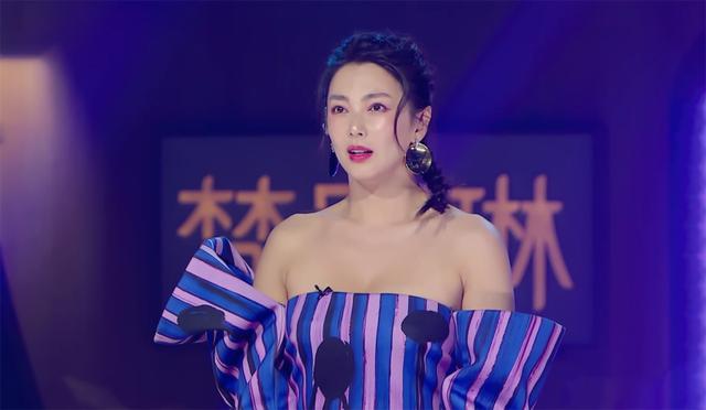 肆无忌惮的美|伊能静练歌被王智惹怒，她怒怼8字就让对方乖乖闭嘴，太霸气了