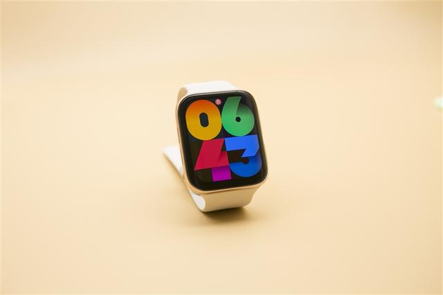 环球网■双系统+闪充续航耐造！OPPO Watch评测：最美安卓表面面俱到
