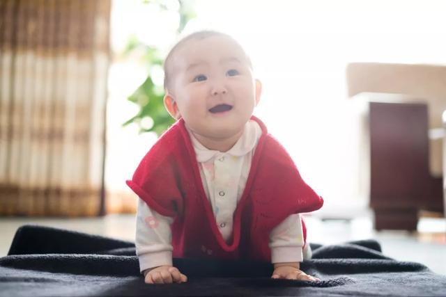 「栀蓝」“妈妈，我被亲了一口，怎么就脑瘫了？”