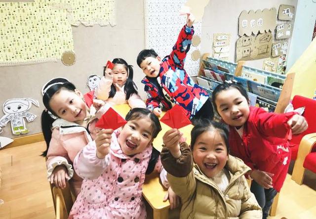 妈妈|长得真像！京都实验幼托园的孩子们纷纷晒出和妈妈的合影