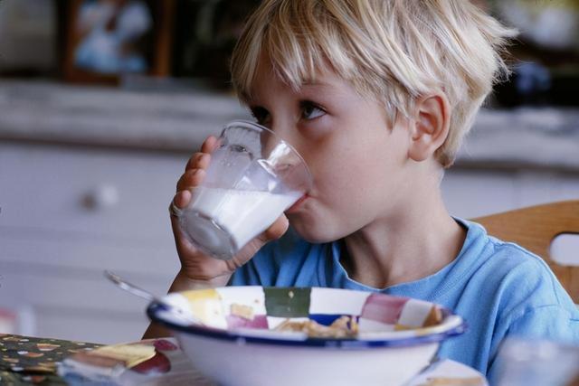 「儿童」糖尿病儿童冬季血糖难控？家长要监督孩子做好这三件事