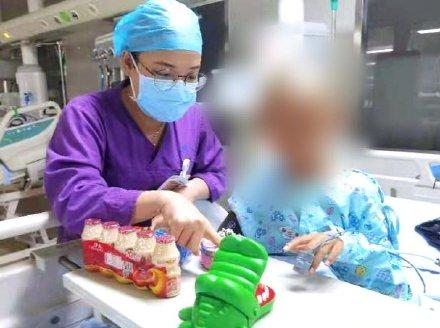农药|女儿被妈妈用农药焗头驱虱进ICU