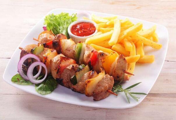 警惕癌从口入！这四类家常菜，多吃一口，离癌细胞可能更进一步