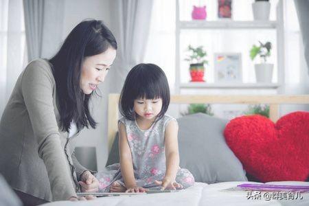 『你的育儿经』妈妈出门取快递,没想到出现意外!女儿竟然躺在“血泊”中