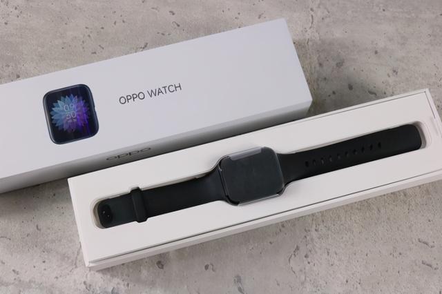 OPPO Watch 开箱试玩：双曲屏幕，生活化应用更加完善