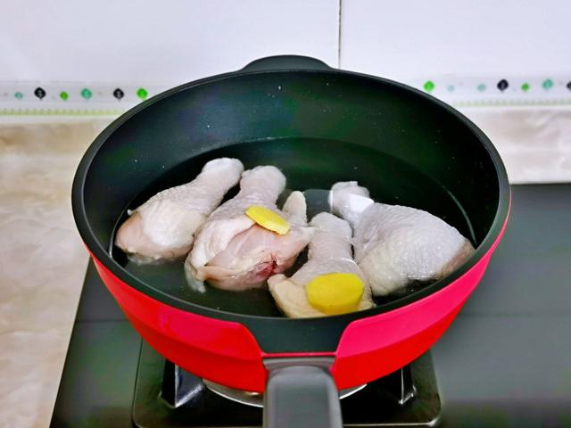 可乐鸡腿，咸甜风味，老人小孩全喜欢吃，做法简单包教包会