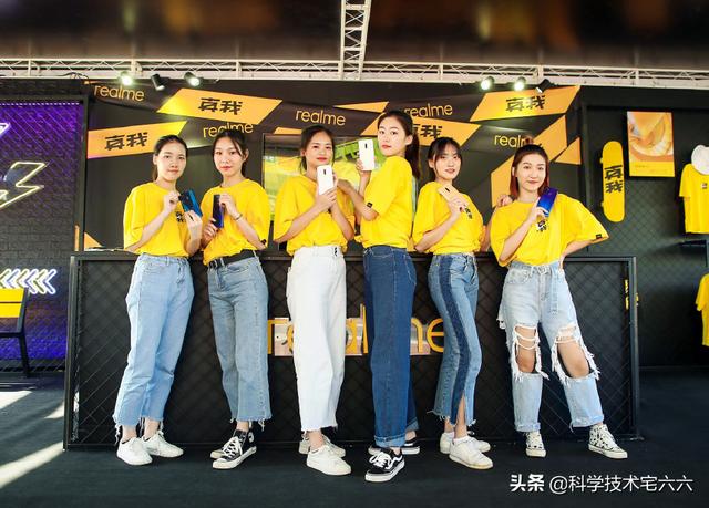 OPPO做了两年“性价比”手机，小米为何不慌张？