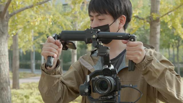 大疆RSC 2评测，深度使用折叠结构后我们推翻了原始结论