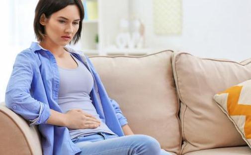 你的育儿经|妈妈忘记取“外来物”，身体若有3个反应就该取了，再晚就伤身了