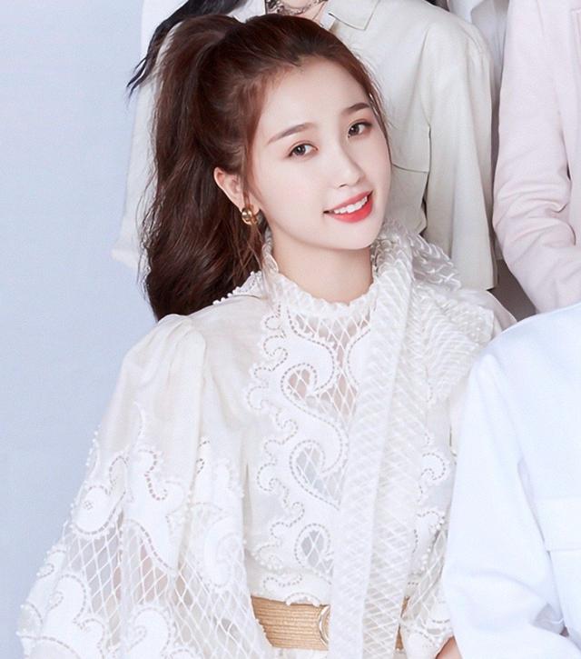 9号放映厅|THE9晒正面照营业，赵小棠臭脸抢镜，风格各异难打破出道失业魔咒