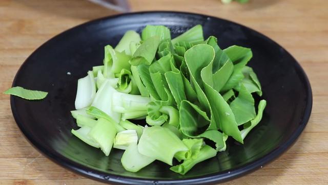 天冷了，家人最馋的面食做法，一周吃7次，做法简单，比面条好吃