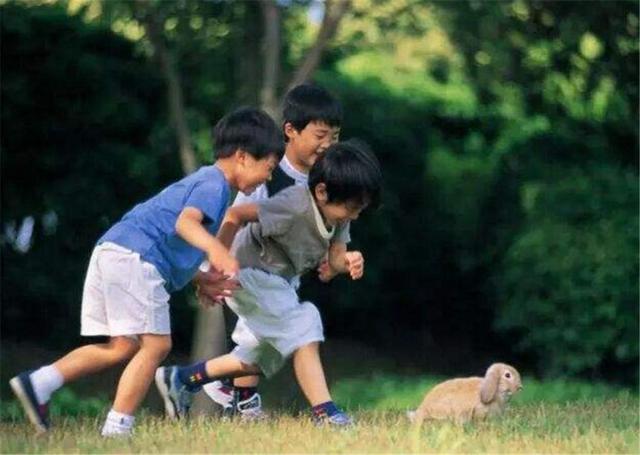 「超级宝妈」孩子有这3种“坏毛病”，是“双商高”的表现，家长别再犯愁了