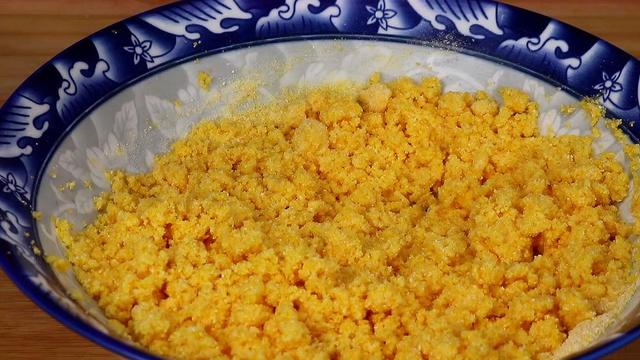 天凉了，多给家人吃玉米面，教你新吃法，连挑食的孩子也抢着吃