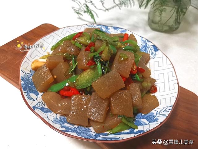 邻居送来此菜，告诉我宁可不吃肉也要常吃它，网友：中国好邻居