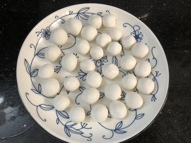 天冷最爱这糖水，5块钱煮一锅，香甜软糯热乎乎，比奶茶更好喝