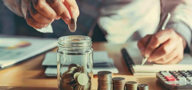 估值|抱团股高位波动加剧 公募防御式调仓