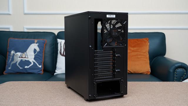 AMD ZEN3有多牛？看完这台5800X打造的主机就知道了