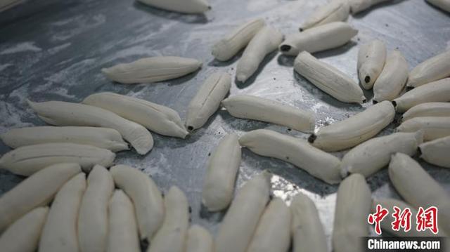 徽州人特色的年味美食：手工灌芯糖