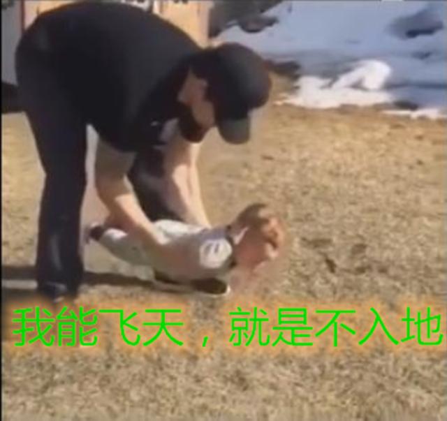 #你的育儿经#宝宝拒绝下地，尊贵小脚无处安放，3种情况父母要懂应对