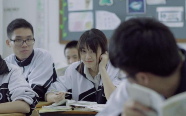 妻子刚产下双胞胎，闲聊时医生“无意”说出的话，让丈夫悲愤不已