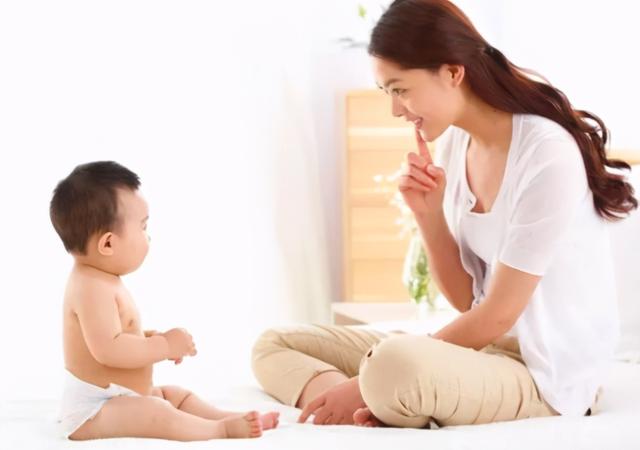 父母如何与婴儿交流？经常陪宝宝聊天和很少交流，会有怎样的差异